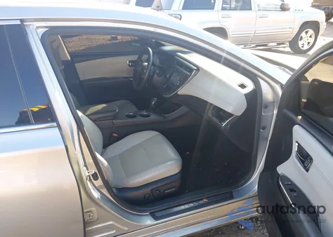 2016 Toyota Avalon Limited z USA, uszkodzony, nr VIN 4T1BK1EBXGU226385